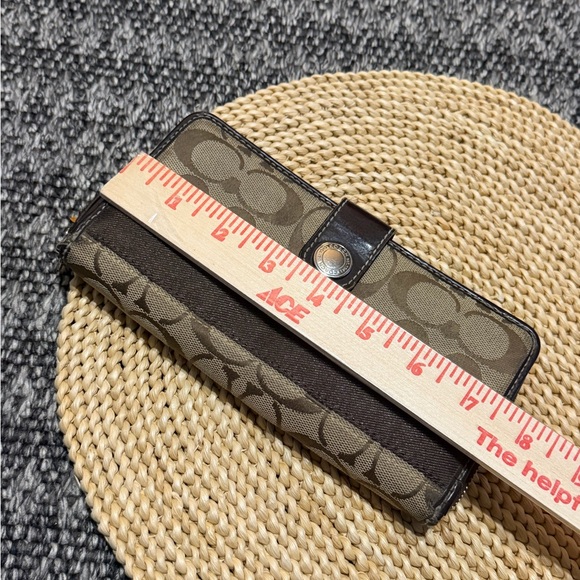 Coach Brown Signature C Zip Around Wallet - Picture 8 of 9